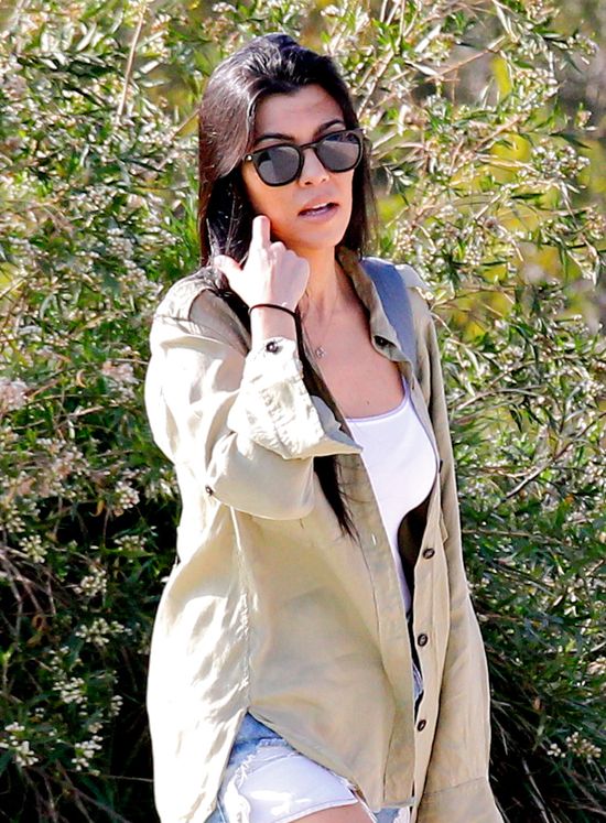 Kourtney Kardashian znudziła się Tygodniem Mody i... (FOTO)