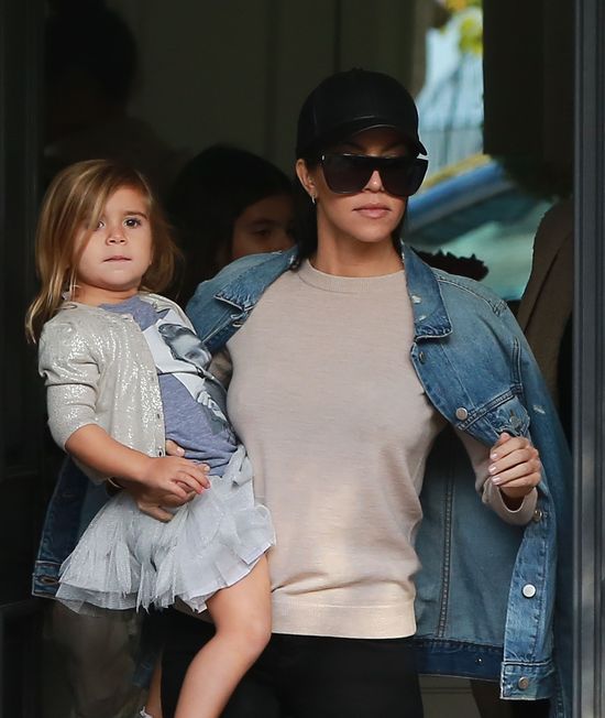 Gdy Kim zajmuje się Saintem, North trafia pod opiekę cioci Gdy Kim zajmuje się Saintem, North trafia pod opiekę cioci