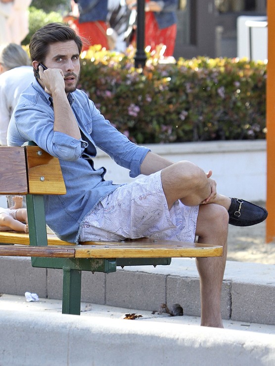 Kourtney Kardashian poświęca czas dzieciom (FOTO)