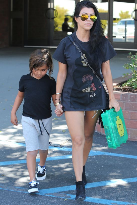 Kourtney Kardashian jest ZA CHUDA? (FOTO)