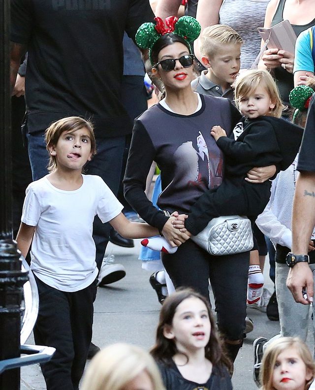 Ona, on i TEN TRZECI (FOTO)