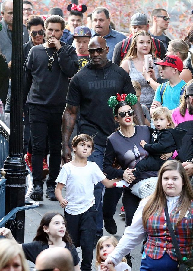 Ona, on i TEN TRZECI (FOTO)