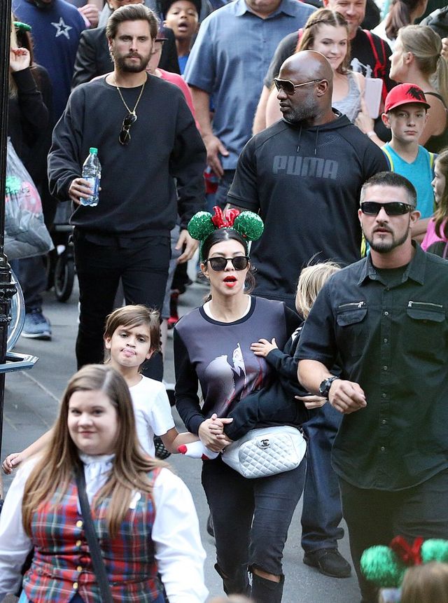 Ona, on i TEN TRZECI (FOTO)