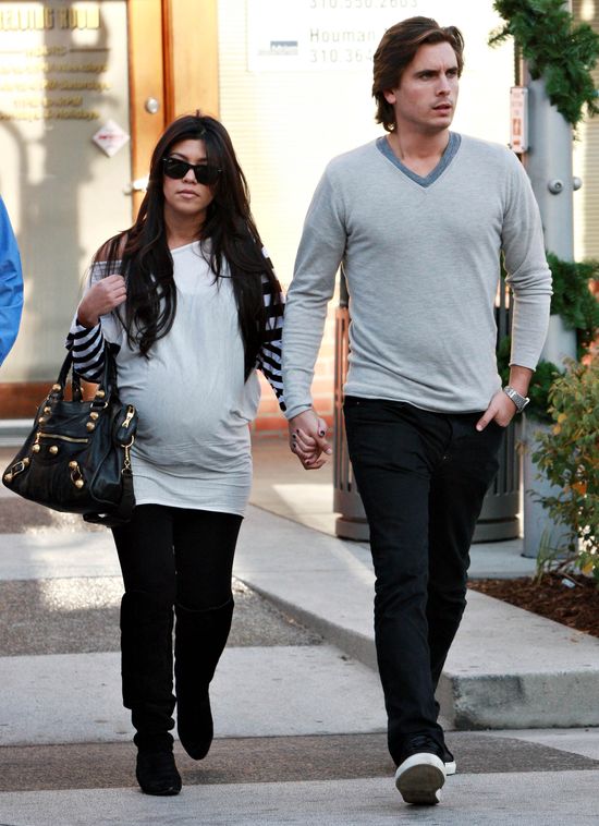 Kourtney zerwała ze Scottem przez smsa! Kourtney zerwała ze Scottem przez smsa!