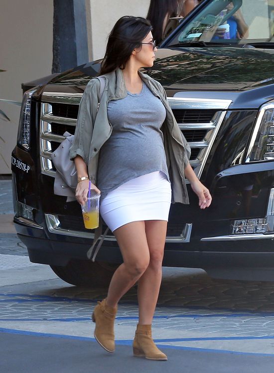 Ciężarna Kourtney nie umie sobie z TYM poradzić (FOTO)