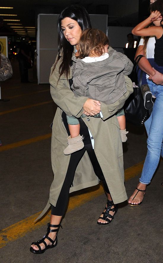 Ciężarna Kourtney Kardashian musi być silną kobietą (FOTO) Ciężarna Kourtney Kardashian musi być silną kobietą (FOTO)