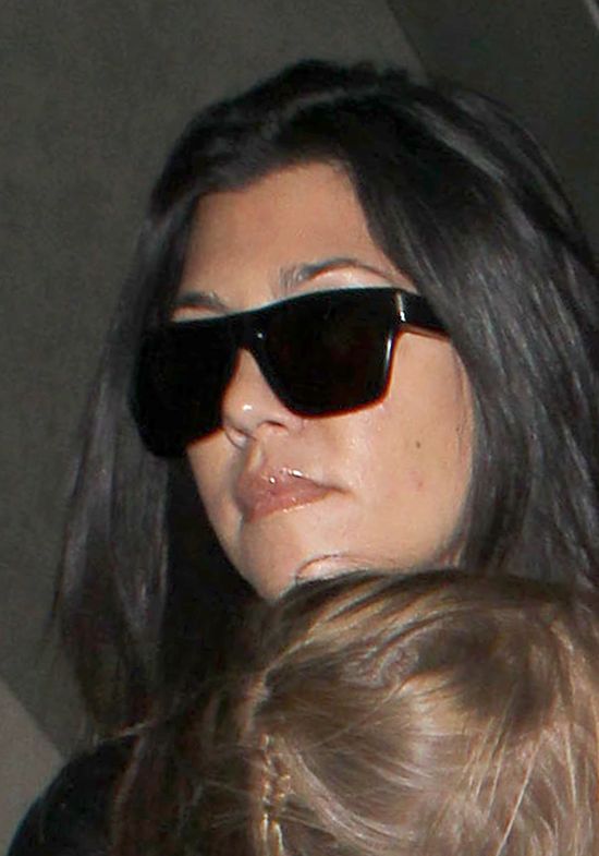 Ciężarnej Kourtney Kardashian nie jest do śmiechu (FOTO)