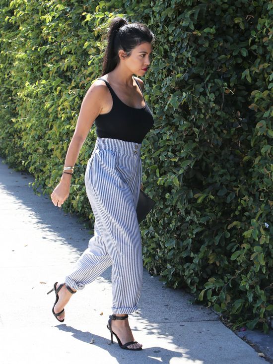 Kim Kardashian w tych worach wyglądałaby dramatycznie (FOTO) Kim Kardashian w tych worach wyglądałaby dramatycznie (FOTO)