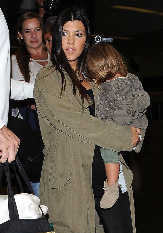 Ciężarna Kourtney Kardashian musi być silną kobietą (FOTO) Ciężarna Kourtney Kardashian musi być silną kobietą (FOTO)