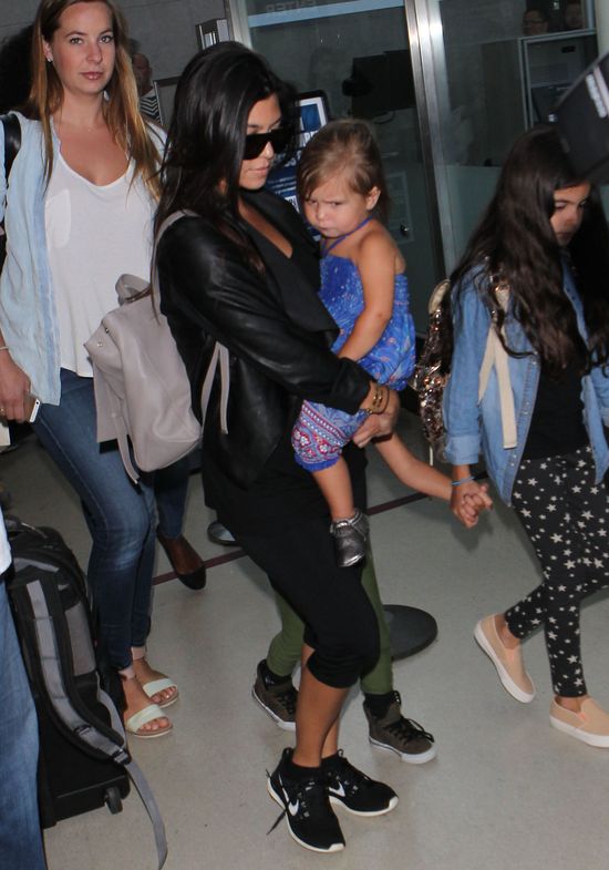 Ciężarnej Kourtney Kardashian nie jest do śmiechu (FOTO)