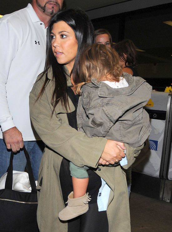 Ciężarna Kourtney Kardashian musi być silną kobietą (FOTO) Ciężarna Kourtney Kardashian musi być silną kobietą (FOTO)