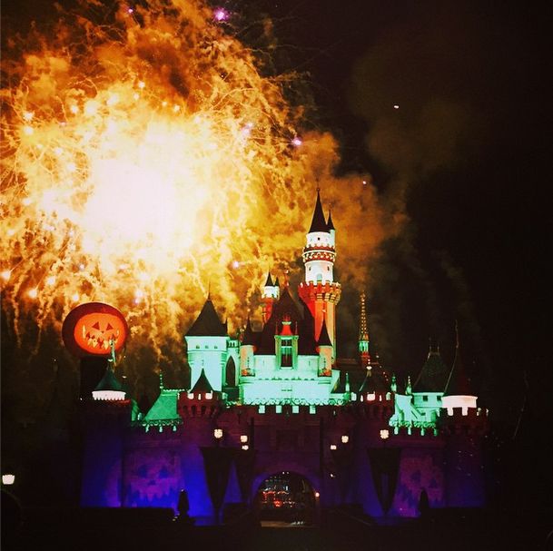 Kourtney Kardashian już czuje halloweenowy klimat (FOTO)