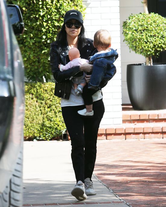 Kourtney Kardashian uczy dzieci o... Jezusie