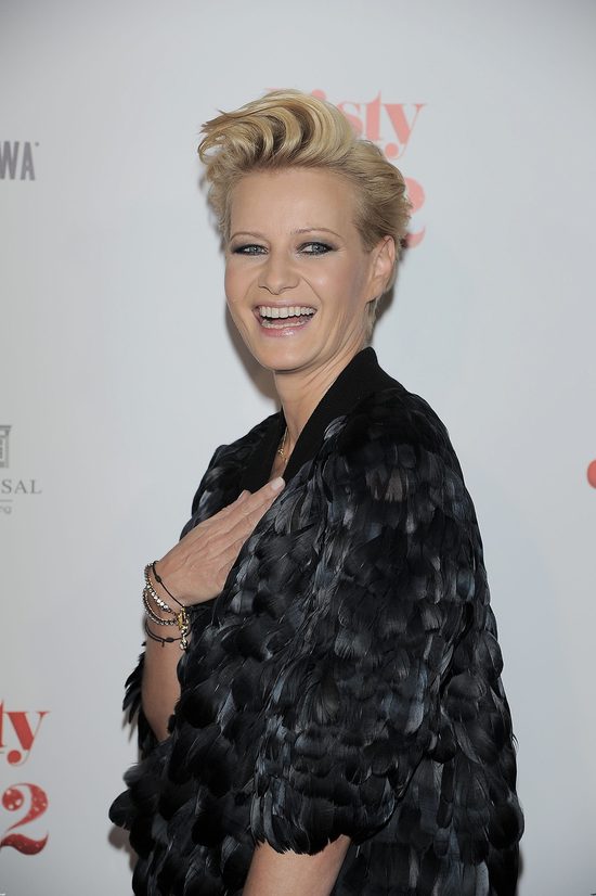 WOW! Małgorzata Kożuchowska z seksowną dziurą na udzie WOW! Małgorzata Kożuchowska z seksowną dziurą na udzie