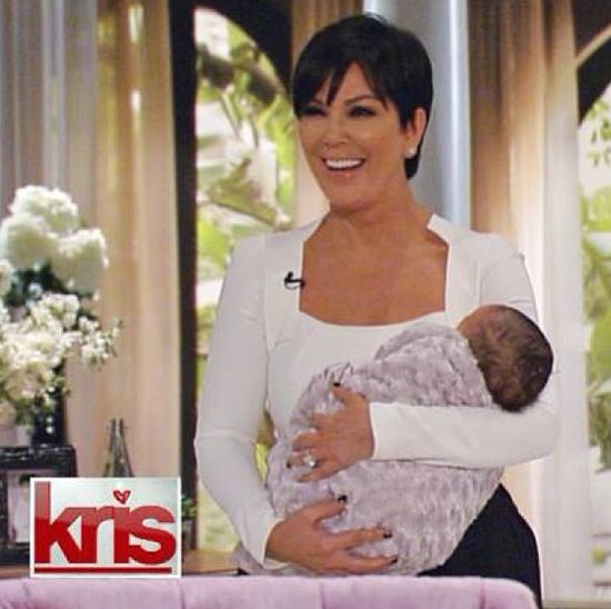 Kris Jenner pokazała w swoim talk show wnuczkę? (FOTO)