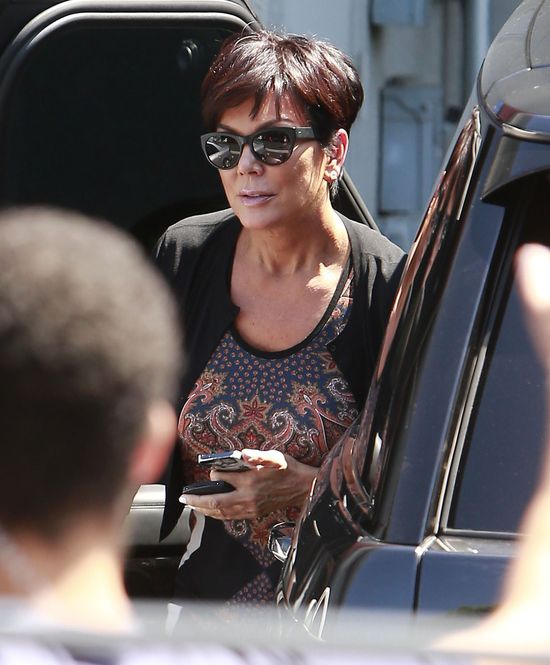Kris Jenner sprzedaje na ebayu BRUDNE okulary! (FOTO) Kris Jenner sprzedaje na ebayu BRUDNE okulary! (FOTO)