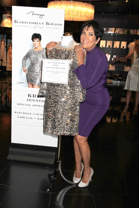 Kris Jenner chwali się bujnymi kształtami (FOTO)