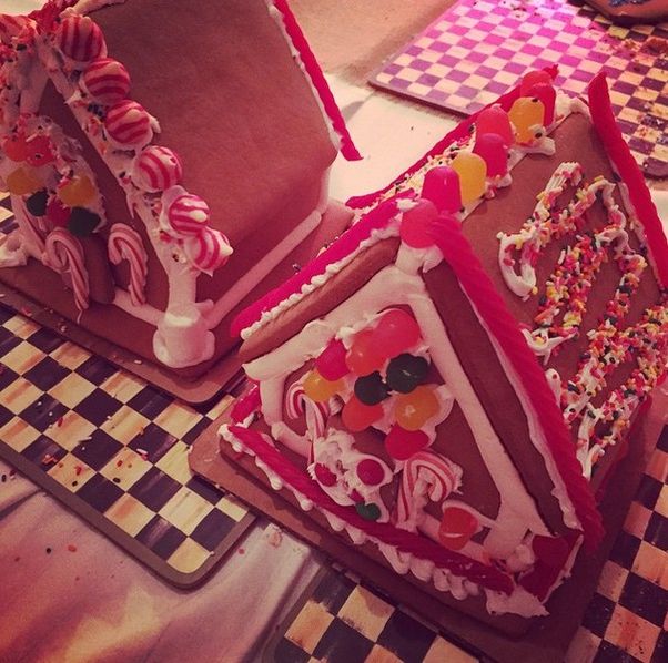 Gwiazdy chwalą się choinkami (FOTO)