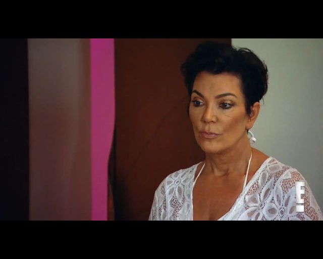 Kris wypłakuje oczy 