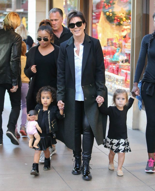 Mama leczy kaca, na szczęście jest babcia Mama leczy kaca, na szczęście jest babcia