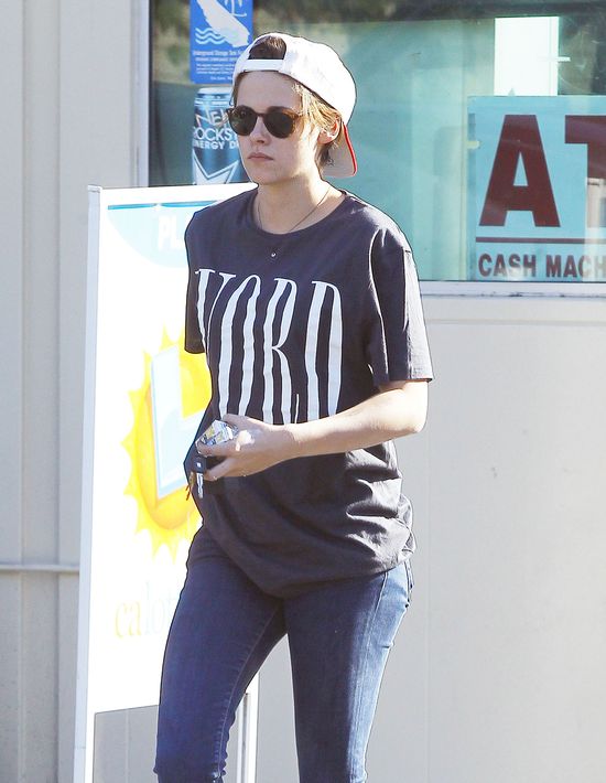 Tak wyglądają dłonie hollywoodzkiej piękności (FOTO) Tak wyglądają dłonie hollywoodzkiej piękności (FOTO)