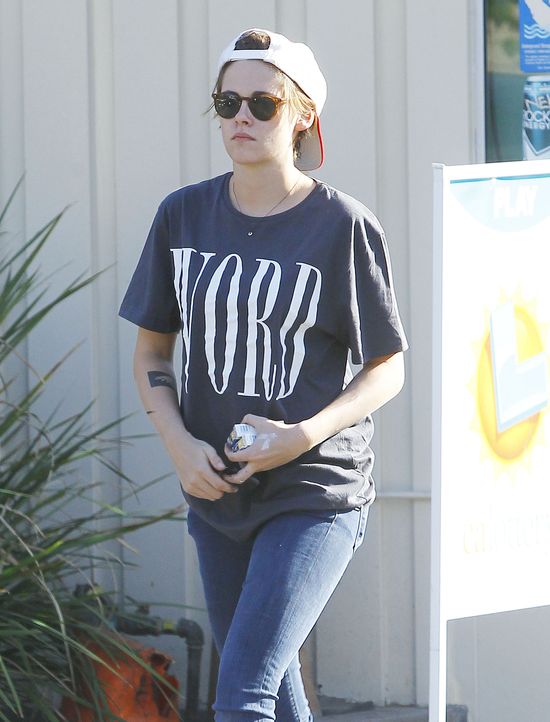 Tak wyglądają dłonie hollywoodzkiej piękności (FOTO) Tak wyglądają dłonie hollywoodzkiej piękności (FOTO)