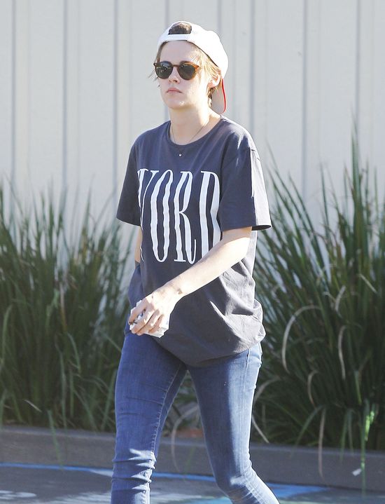 Tak wyglądają dłonie hollywoodzkiej piękności (FOTO) Tak wyglądają dłonie hollywoodzkiej piękności (FOTO)