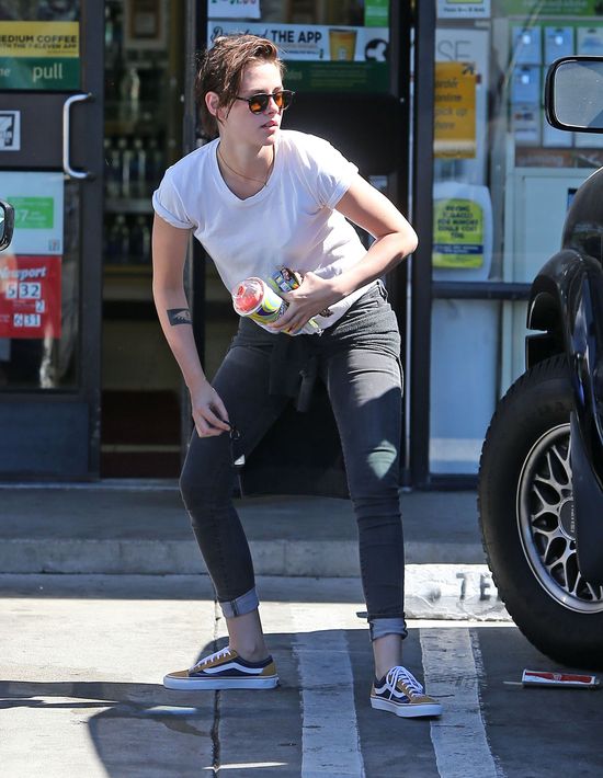 Zakochana Kristen Stewart promienieje szczęściem! (FOTO)