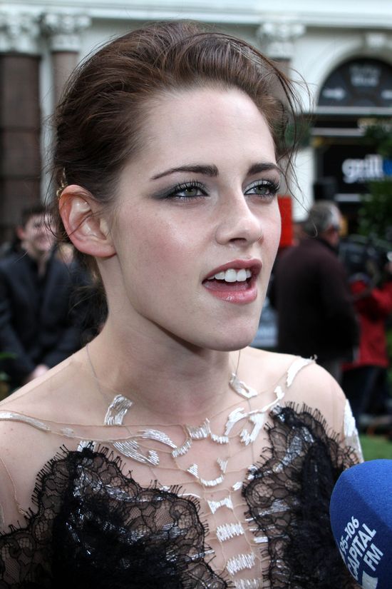 Kristen Stewart wychodziła sobie kontrakt z Nike (FOTO)