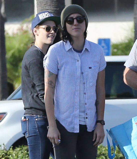 Wiemy, jak wygląda dziewczyna Kristen Stewart! (FOTO) Wiemy, jak wygląda dziewczyna Kristen Stewart! (FOTO)