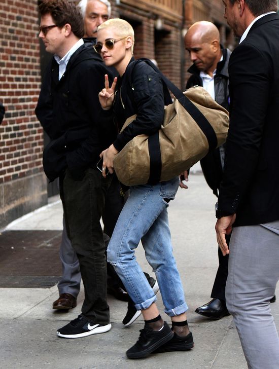 W tej scenie Kristen Stewart MASTURBOWAŁA SIĘ w rzeczywistości? W tej scenie Kristen Stewart MASTURBOWAŁA SIĘ w rzeczywistości?