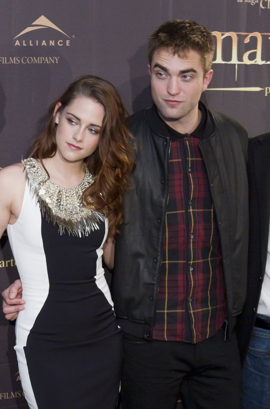 Po latach Rober Pattinson odezwał się do Kristen Stewart. Miał jedno pytanie