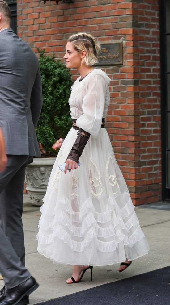 Internauci do Kristen Stewart: Zmień stylistkę! (FOTO)