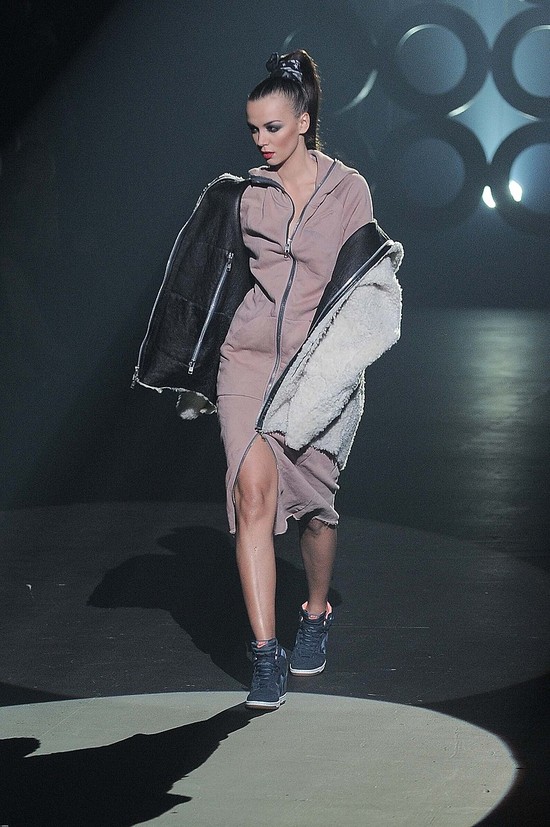 Paulina Krupińska na wybiegu u Kupisza (FOTO) Paulina Krupińska na wybiegu u Kupisza (FOTO)