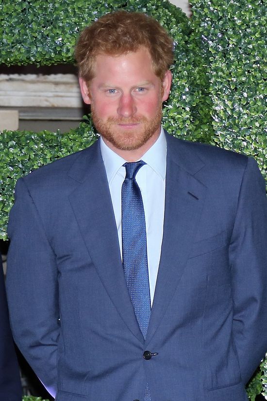 Skandal! Ksiażę Harry zapłodnił 19-latkę!