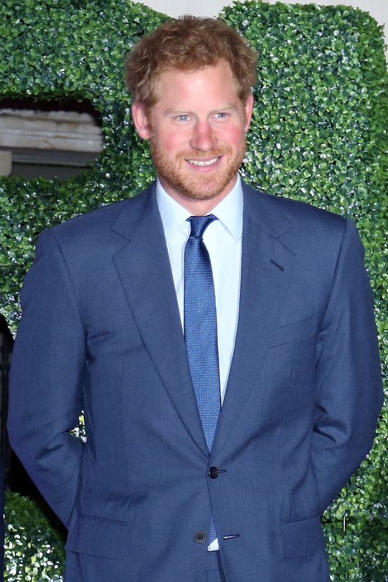 Skandal! Ksiażę Harry zapłodnił 19-latkę!