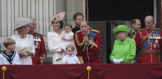 Księżniczka Charlotte zadebiutowała na balkonie Pałacu Buckingham (FOTO)