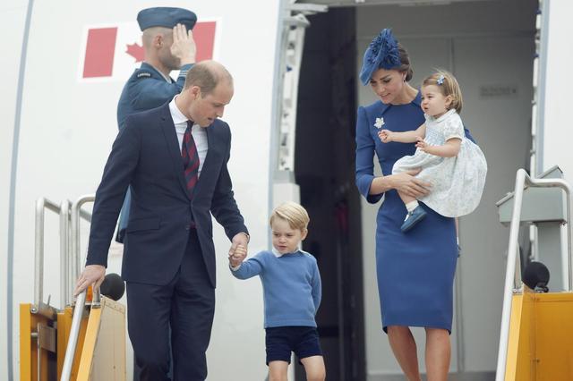 Stylizacje księżnej Kate znów wzbudziły zachwyt (FOTO)