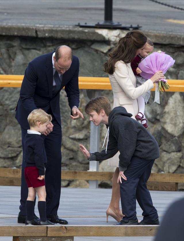 Stylizacje księżnej Kate znów wzbudziły zachwyt (FOTO)