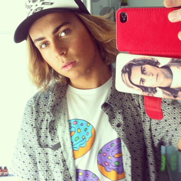 Kurt Coleman - cierpi na tanoreksję, jest gwiazdą Instagrama