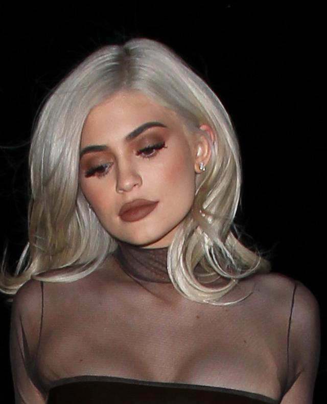 Kylie Jenner jak WAMP (FOTO)