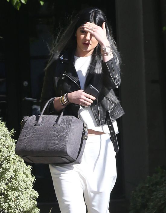 Kylie Jenner zapomniała narysować sobie usta (FOTO)