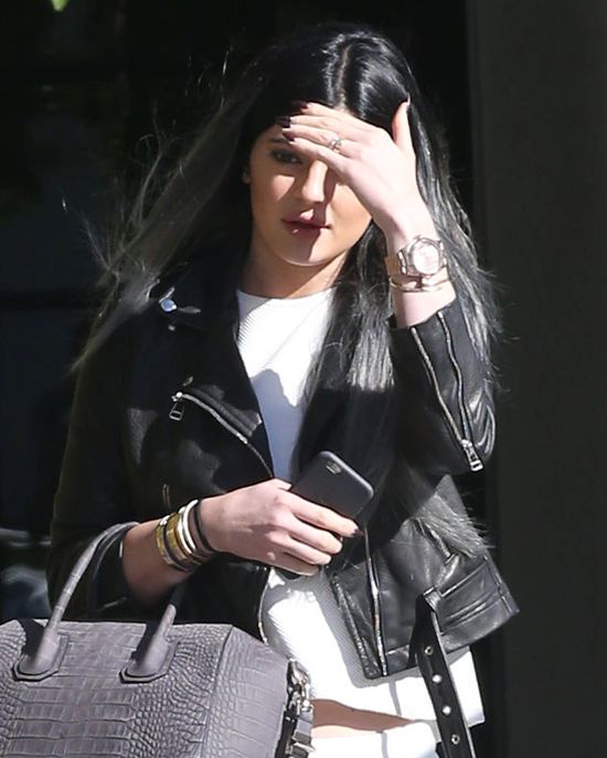 Kylie Jenner zapomniała narysować sobie usta (FOTO)
