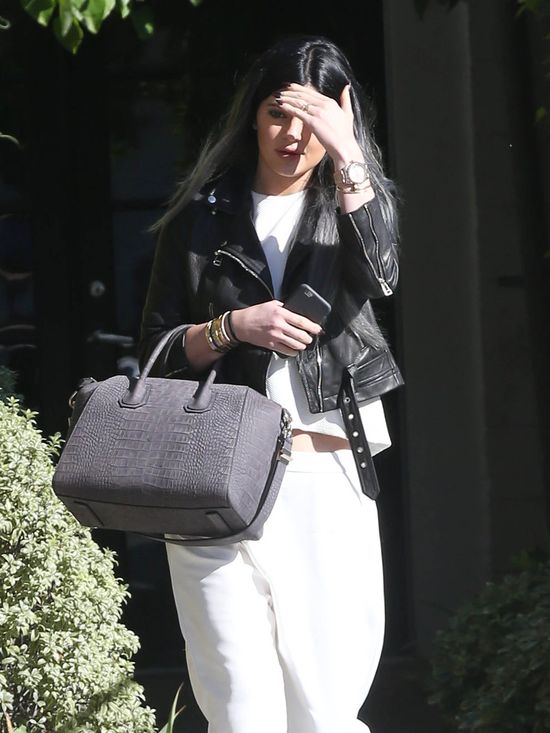 Kylie Jenner zapomniała narysować sobie usta (FOTO)