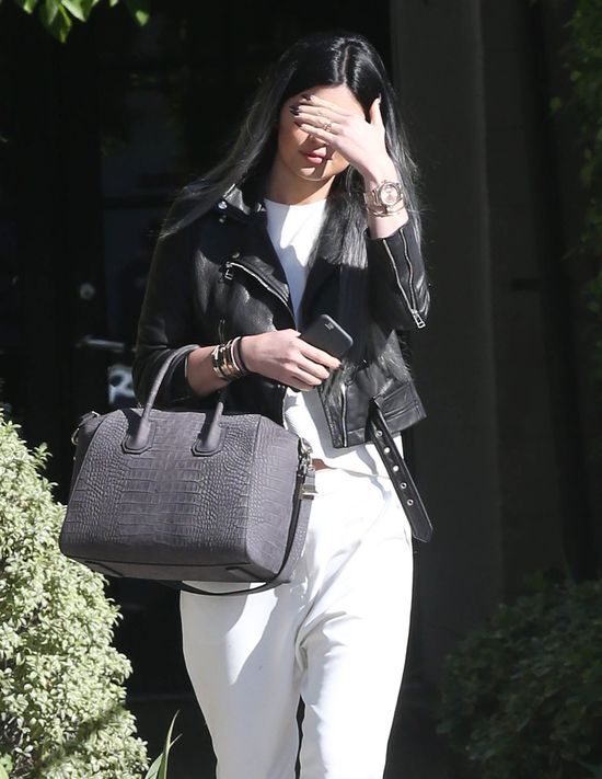 Kylie Jenner zapomniała narysować sobie usta (FOTO)