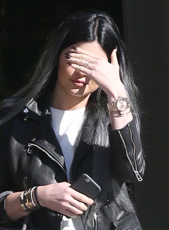 Kylie Jenner zapomniała narysować sobie usta (FOTO)