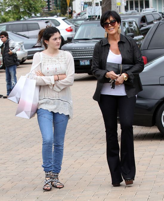 Jak zmieniała się twarz Kylie Jenner? (FOTO)