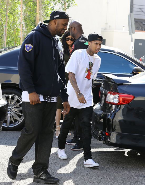 Kylie Jenner wygląda jak lalka z sex shopu? (FOTO)