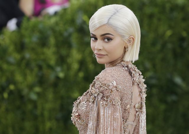 Kylie Jenner nigdy nie wróci do wagi sprzed ciąży? Oto, czym karmi ją luby Kylie Jenner nigdy nie wróci do wagi sprzed ciąży? Oto, czym karmi ją luby