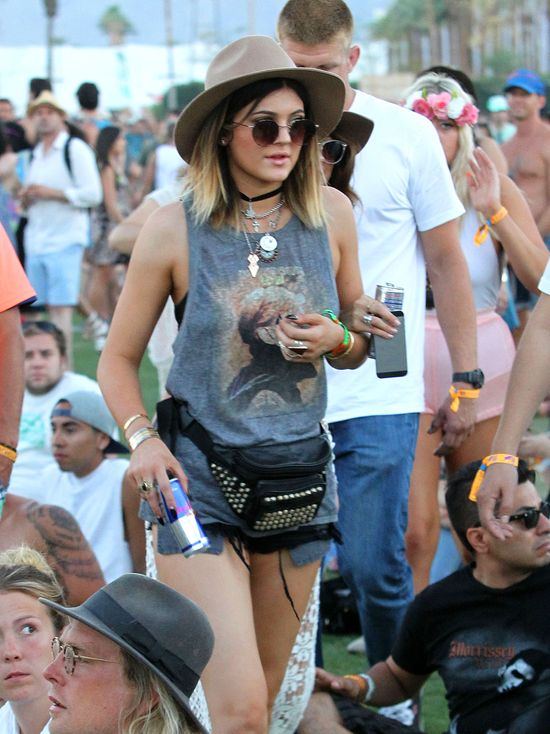 Jennerki i Selena Gomez razem na Coachelli (FOTO) Jennerki i Selena Gomez razem na Coachelli (FOTO)